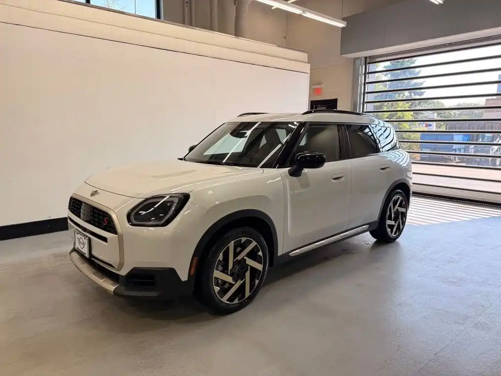 2027 MINI Countryman S ALL4's photo
