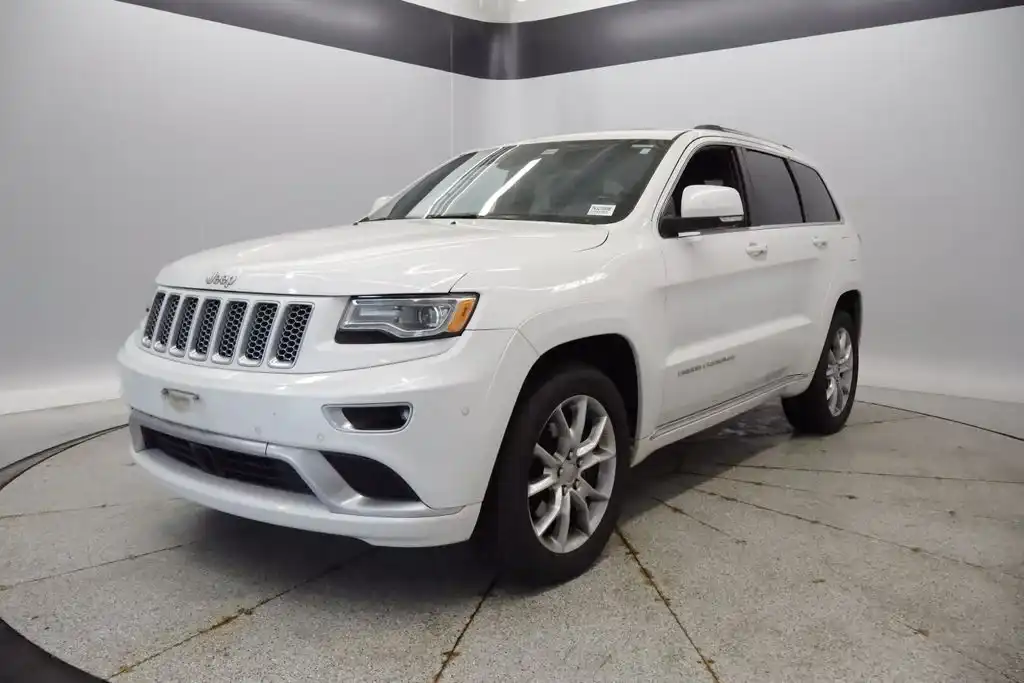2016 Jeep Grand Cherokee Summit 4WD's photo