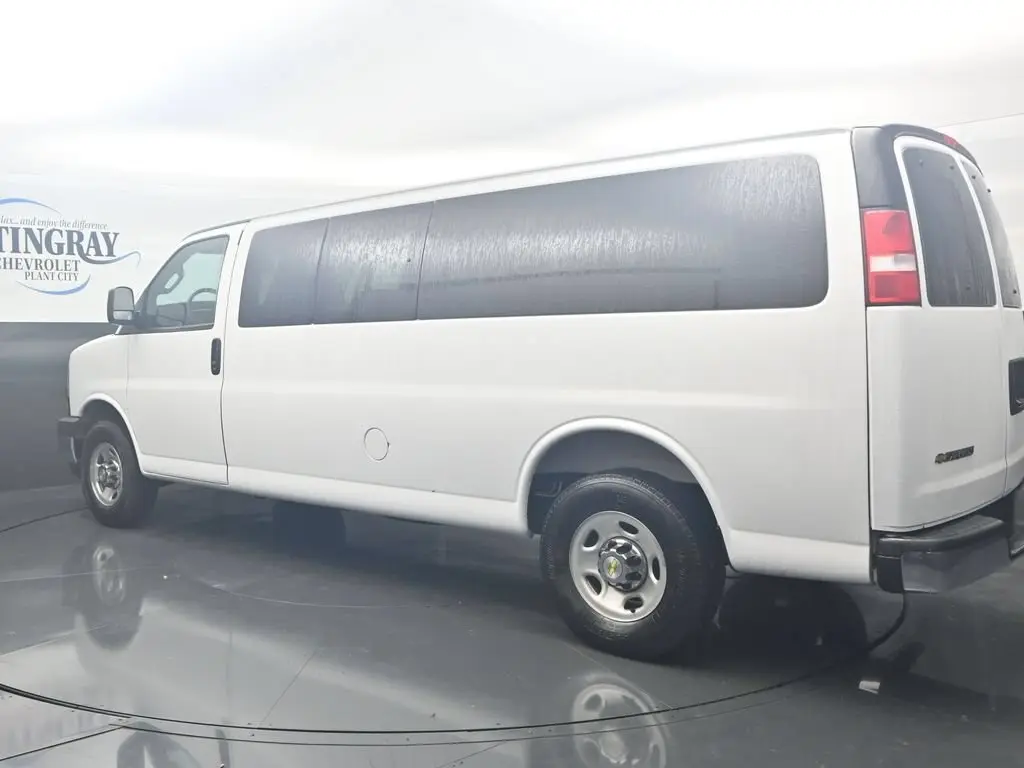 2025 Chevrolet Express LT 3500 Extended photo 5