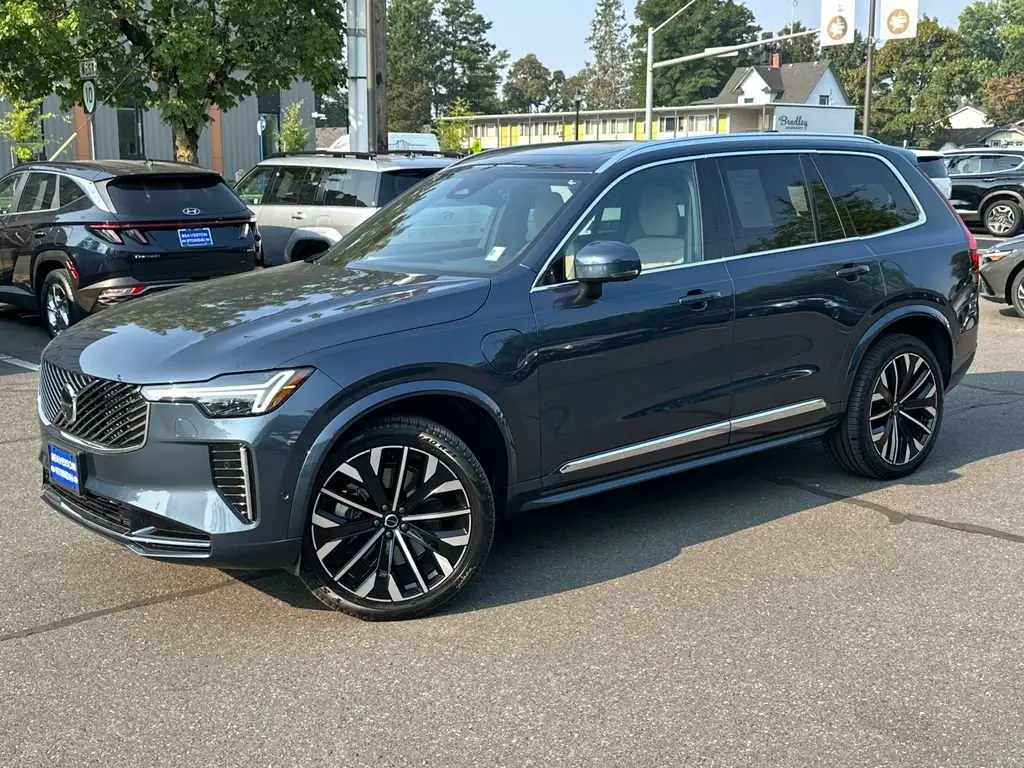 2025 Volvo XC90 T8 Recharge Plus Bright 6-Seater 4WD photo 1