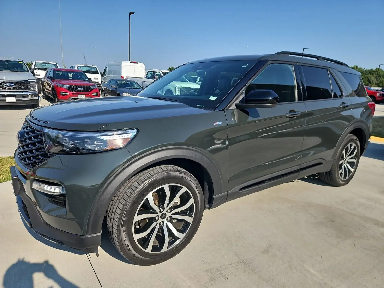 Vehicle Image 2