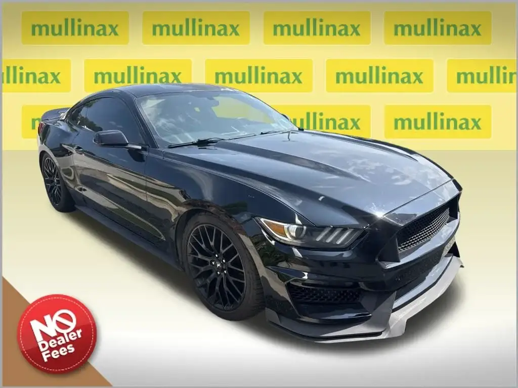 2016 Ford Mustang V6 Coupe photo 1