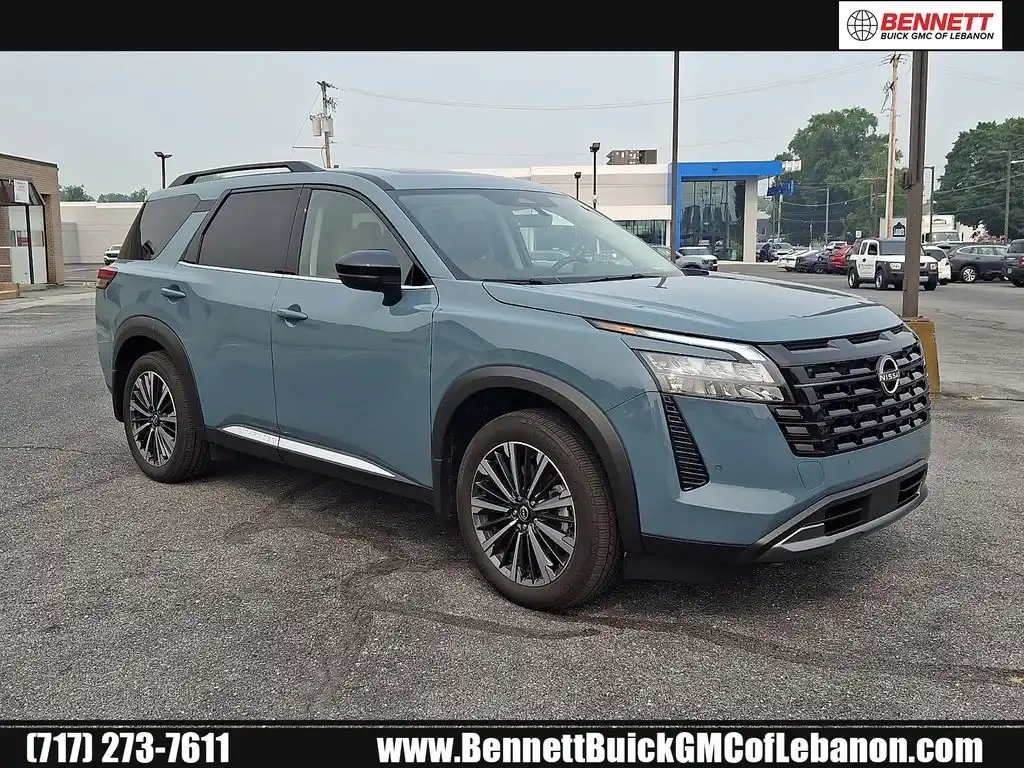 2026 Nissan Pathfinder Platinum 4WD's photo