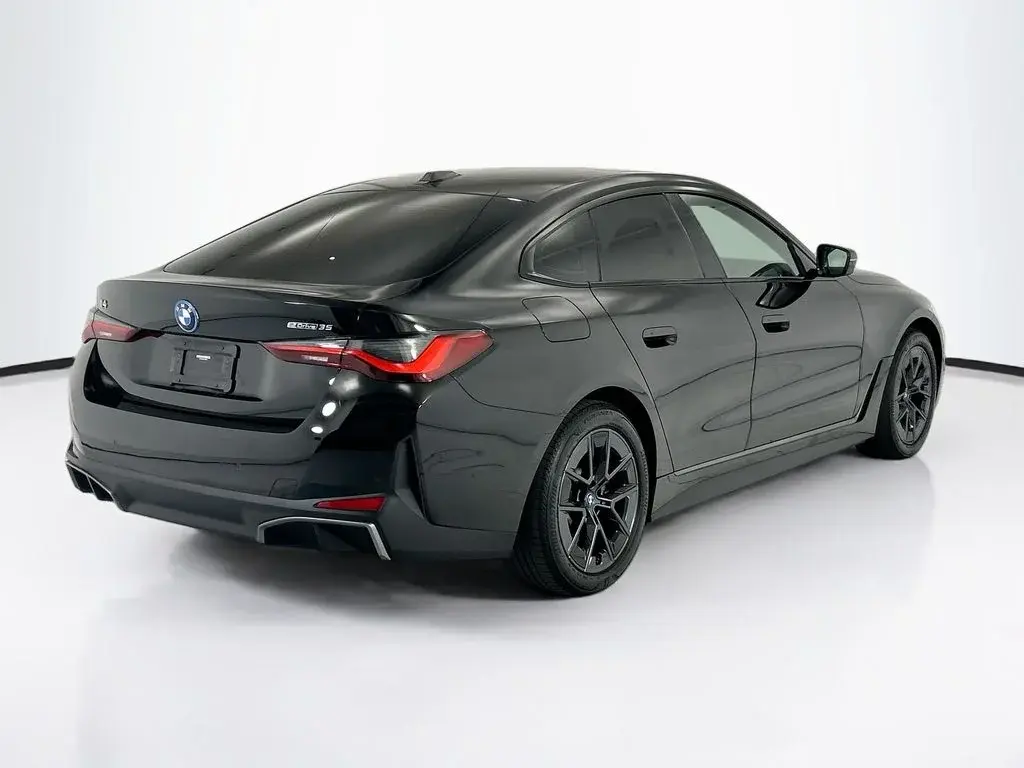 2023 BMW i4 eDrive35 photo 5