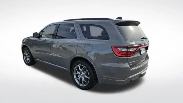 2027 Dodge Durango HEMI V8 GT AWD Plus photo 3
