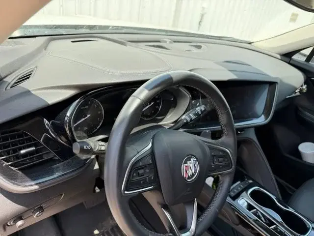 2023 Buick Envision Essence AWD photo 5