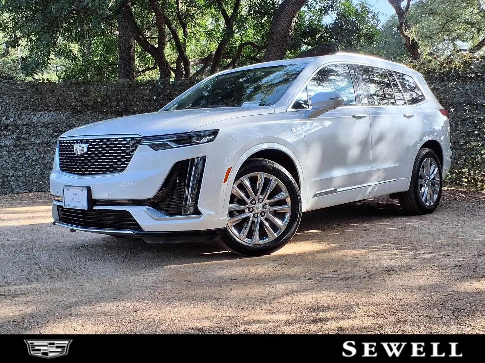 2025 Cadillac XT6 Premium Luxury Auto's photo