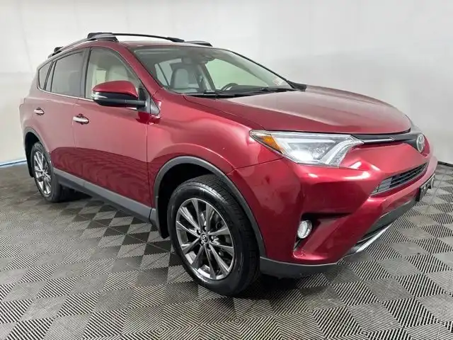 2018 Toyota RAV4 Limited's photo