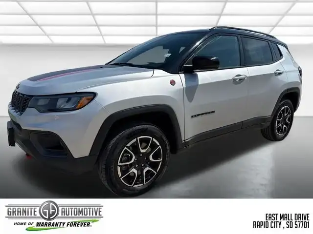 2024 Jeep Compass Trailhawk 4WD's photo