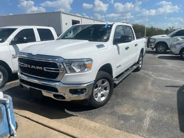 2024 RAM 1500 Big Horn/Lone Star 4WD Crew Cab 5'7's photo