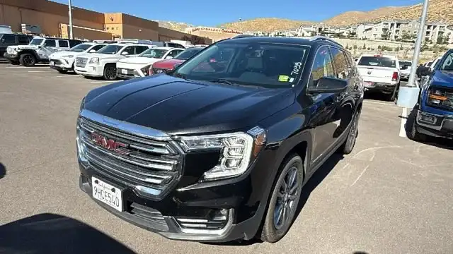 2024 GMC Terrain SLT AWD's photo