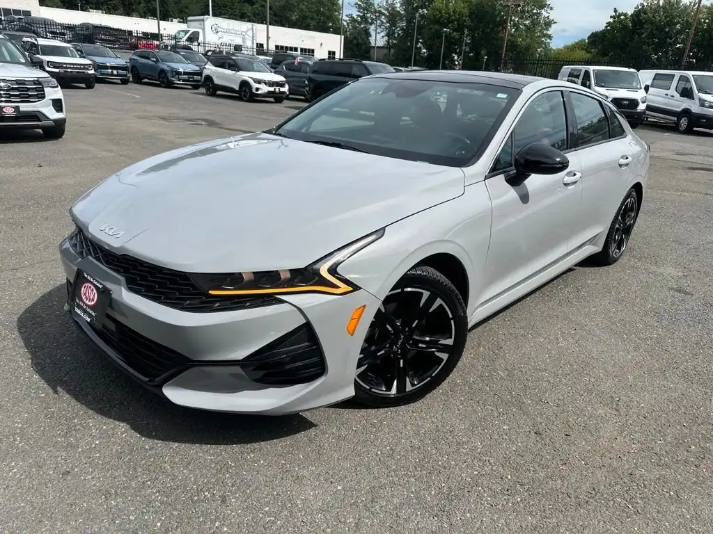 2024 Kia Optima GT-Line AWD's photo