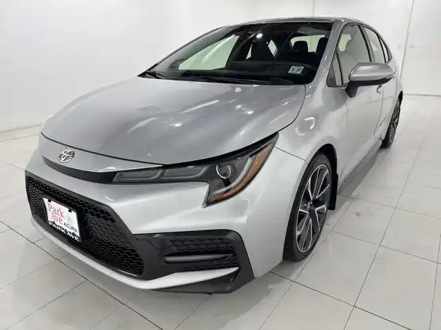 2022 Toyota Corolla SE CVT's photo
