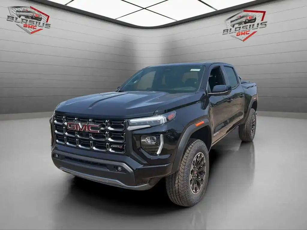 2026 GMC Canyon 4WD AT4 Crew Cab Short Box's photo