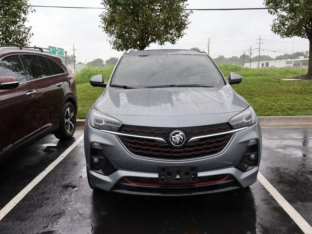 2021 Buick Encore GX Essence AWD photo 3