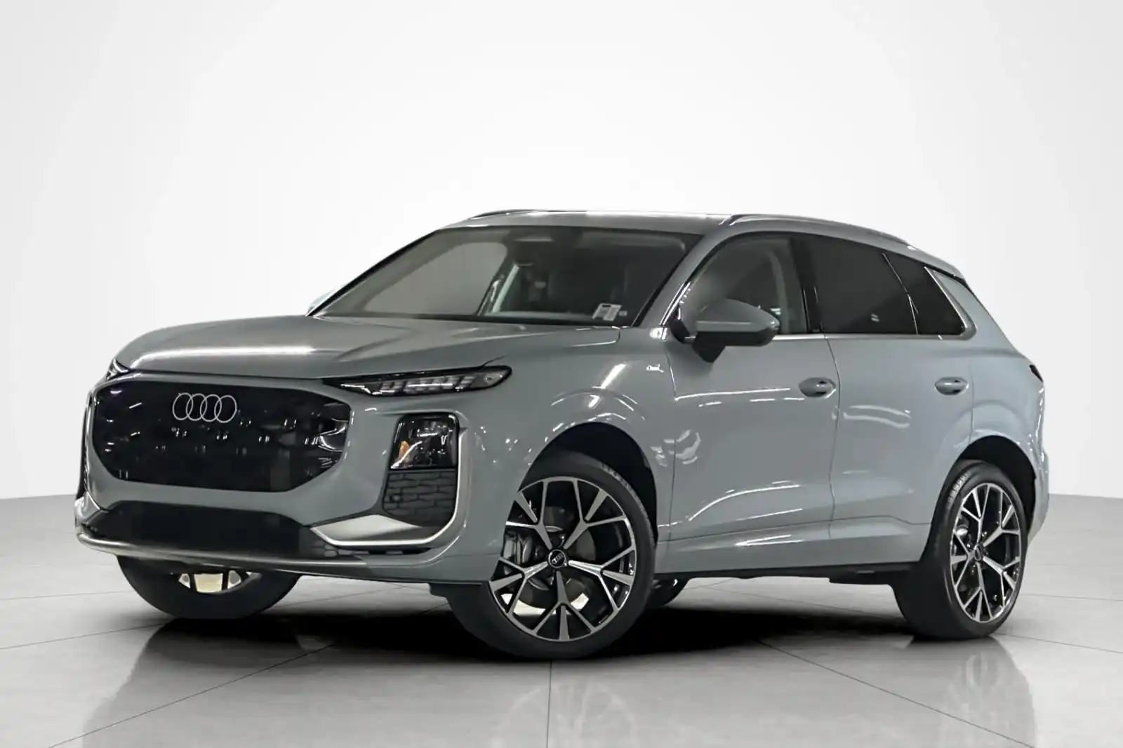 2026 Audi Q3 S line quattro's photo