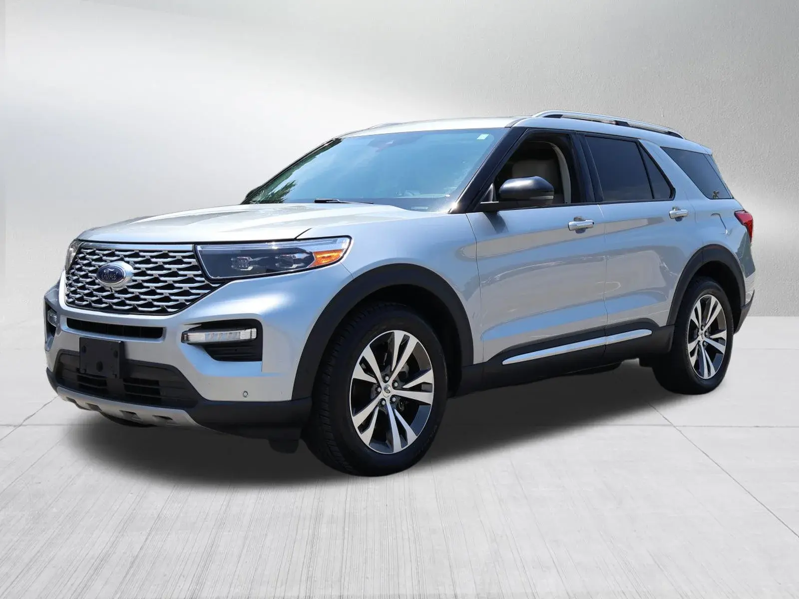 2020 Ford Explorer Platinum 4WD photo 3