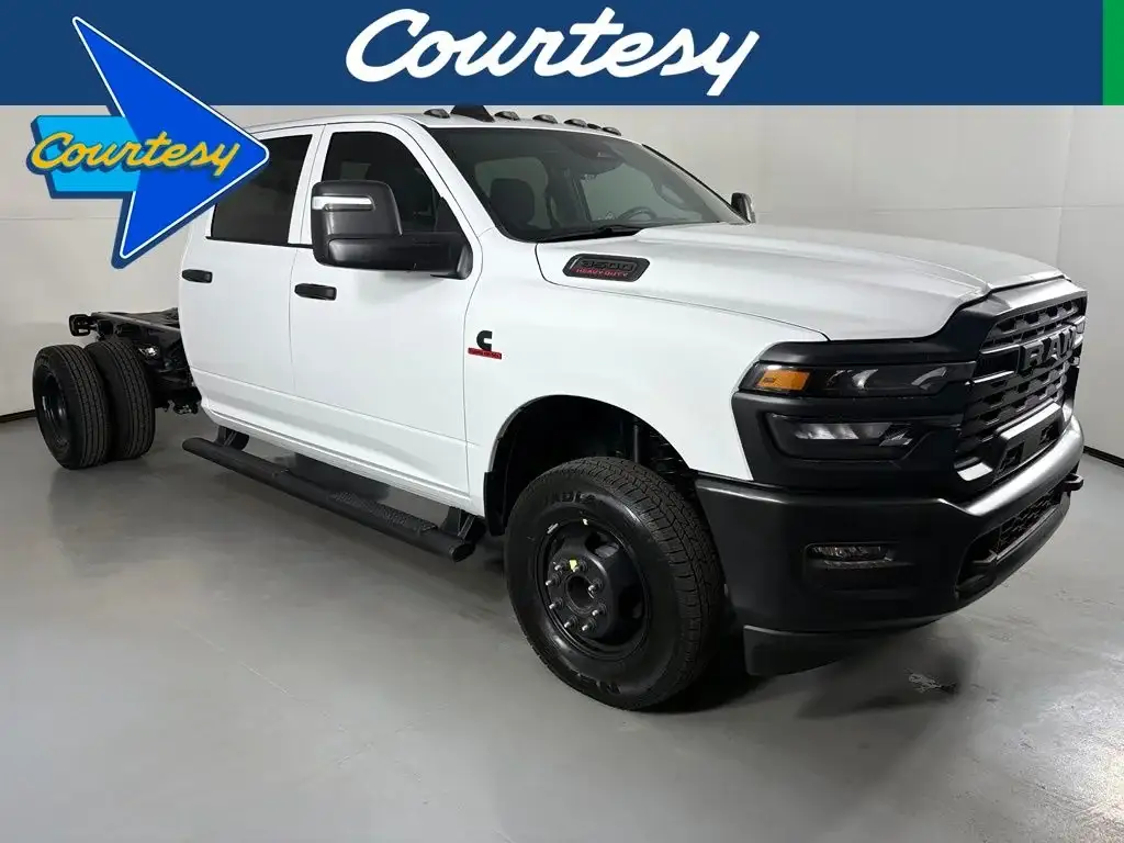 2026 RAM 3500 Tradesman 4X4 Crew Cab photo 1