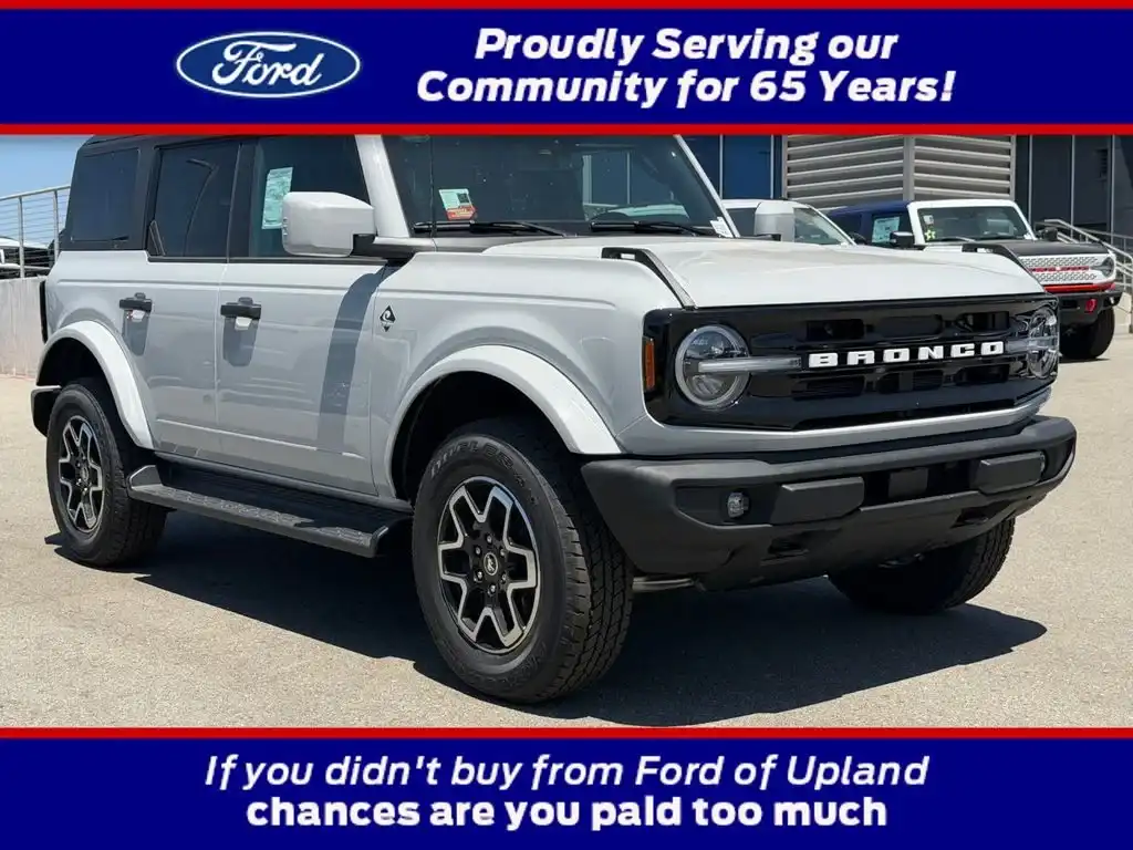 2026 Ford Bronco Outer Banks 4WD's photo
