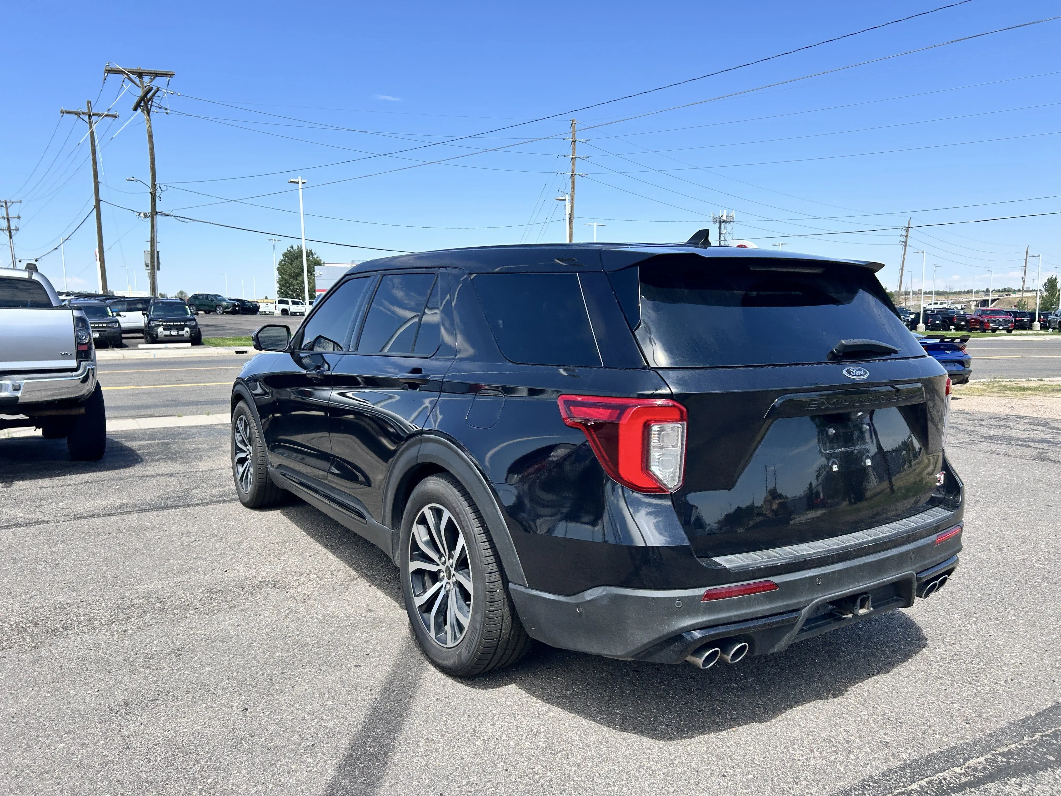 2021 Ford Explorer ST 4WD photo 3