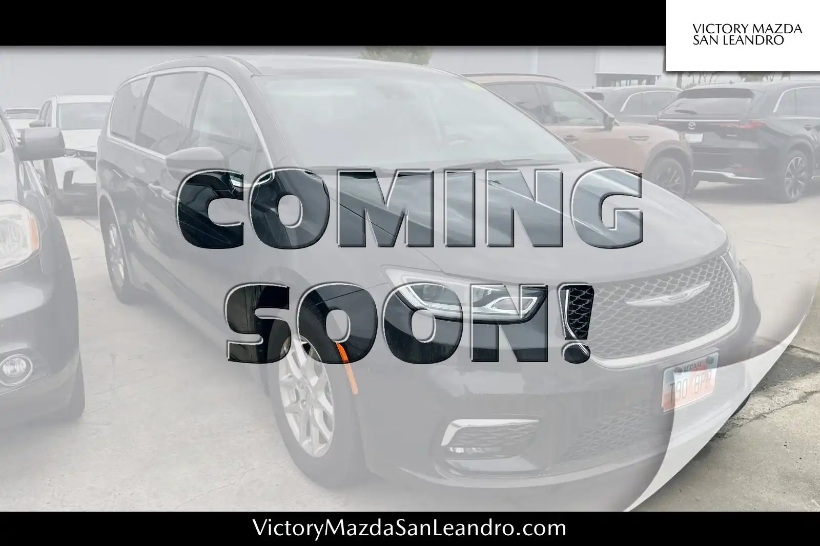 2024 Chrysler Pacifica Touring L's photo