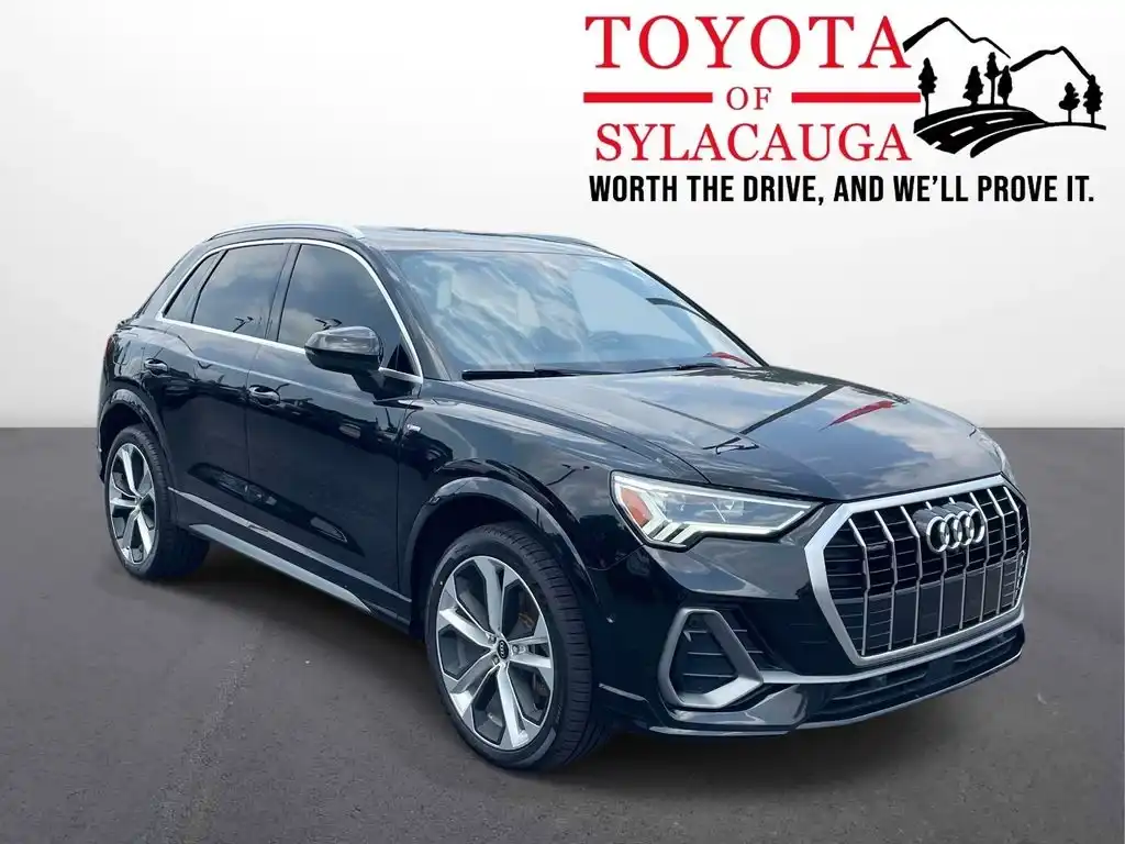 2021 Audi Q3 45 TFSI S Line Premium Plus quattro's photo