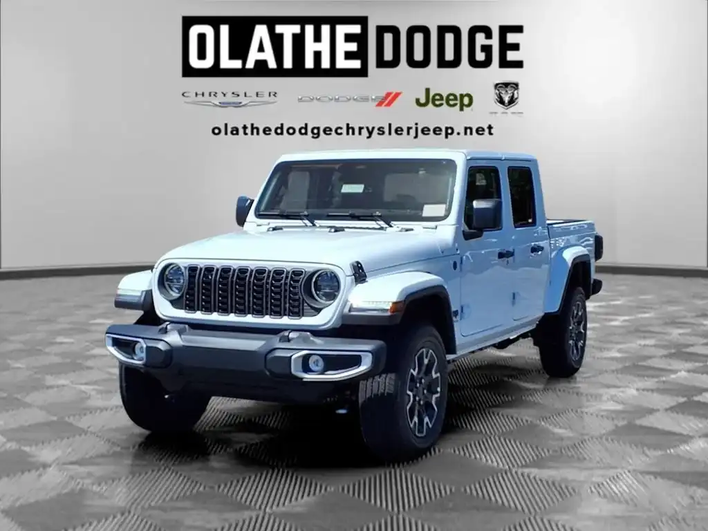 2026 Jeep Gladiator Sahara Auto's photo