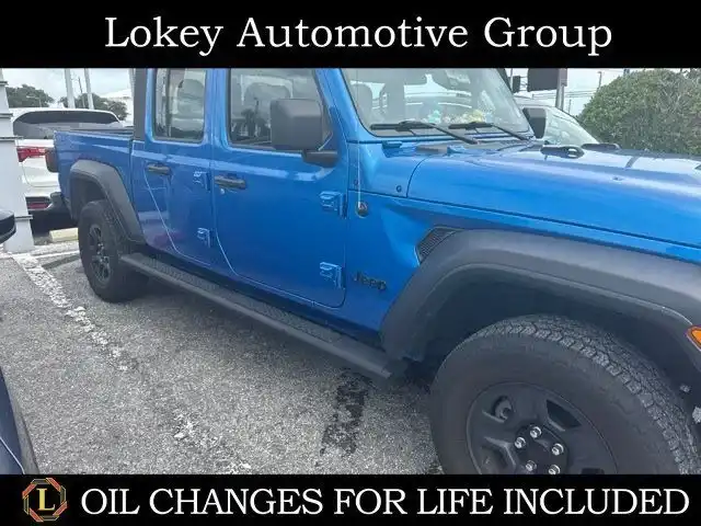 2020 Jeep Gladiator Sport's photo