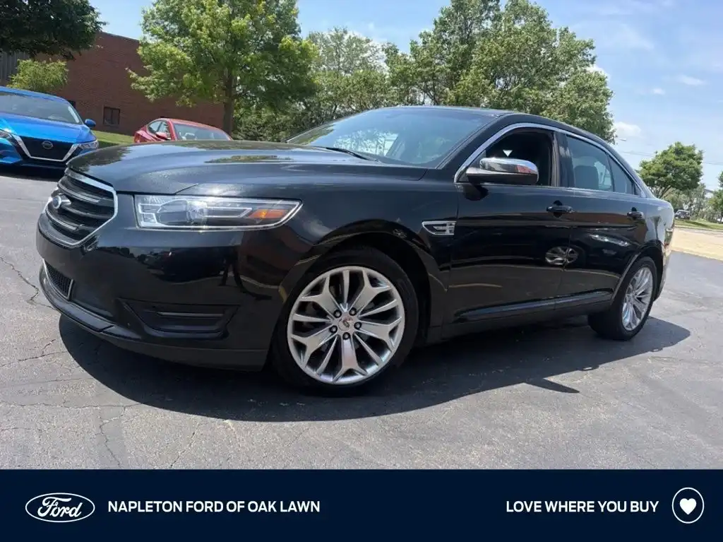 2015 Ford Taurus Limited FWD's photo