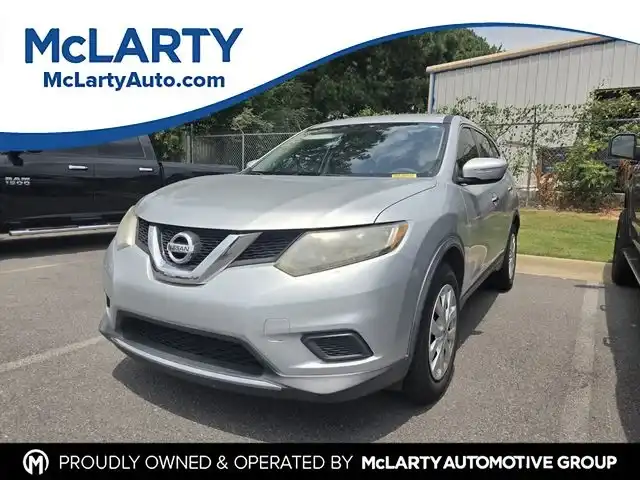 2015 Nissan Rogue S FWD's photo