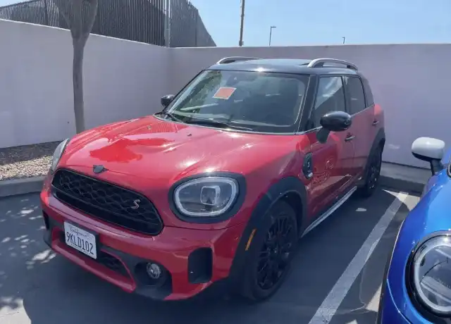 2024 MINI Countryman Cooper S's photo