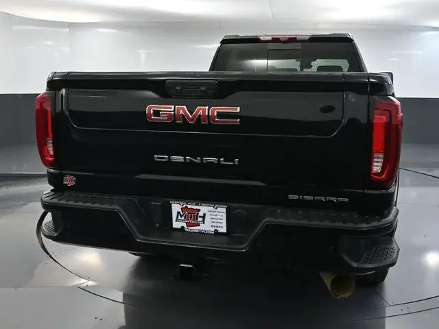 2023 GMC Sierra Denali 4WD Crew Cab Standard Box photo 5
