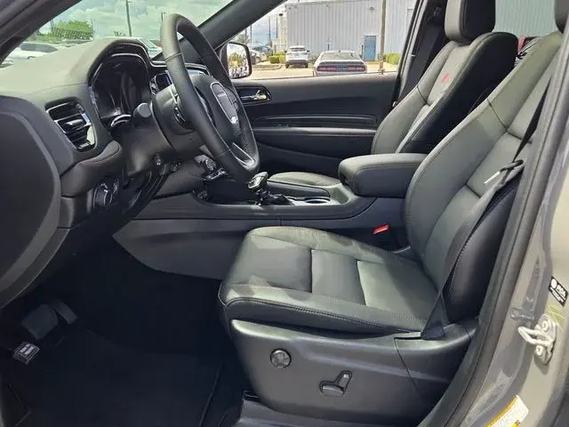 2027 Dodge Durango HEMI V8 GT AWD Plus photo 5