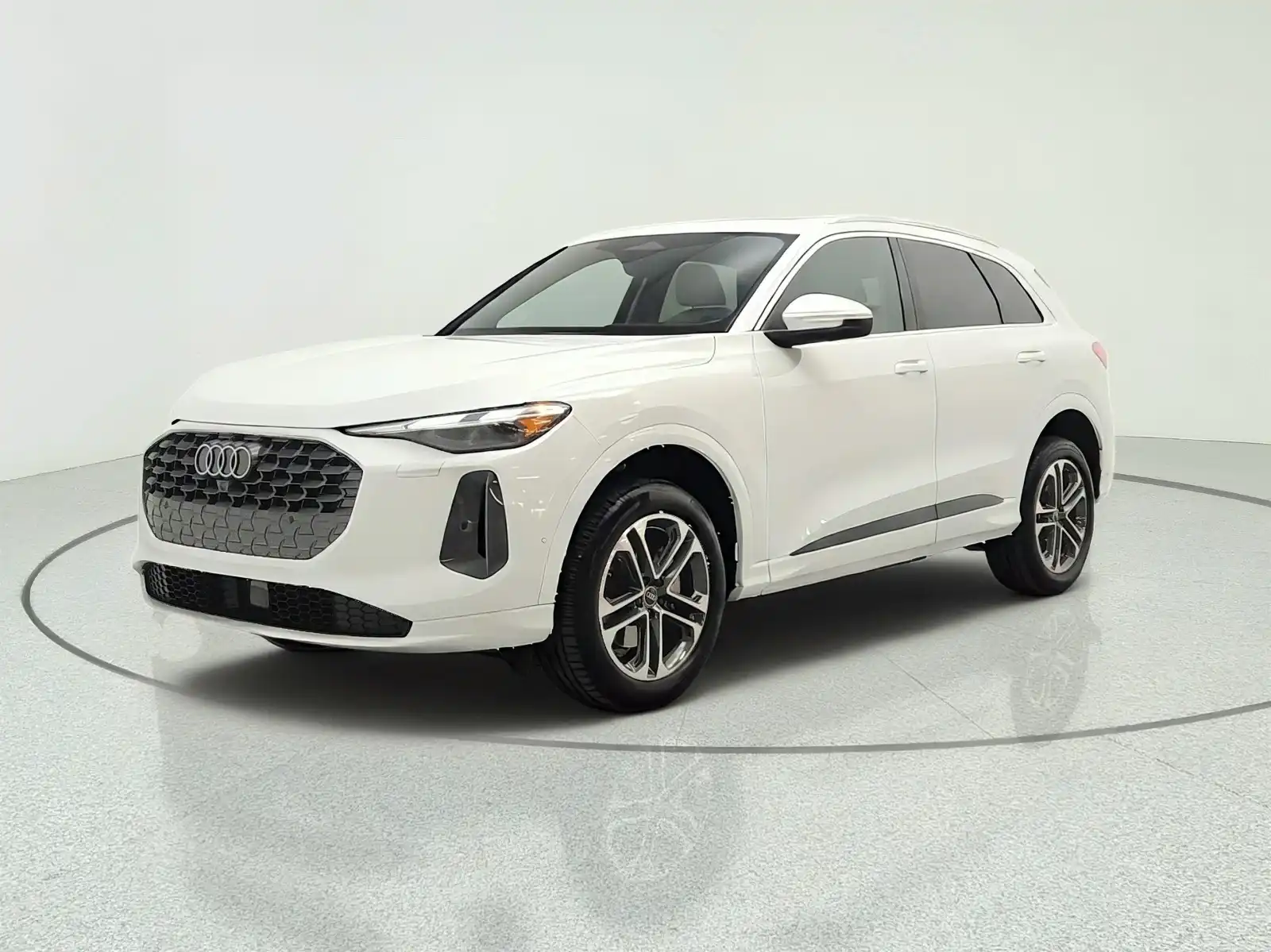 2025 Audi Q5 40 Premium's photo
