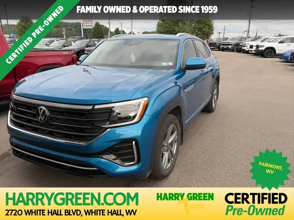2024 Volkswagen Atlas Cross Sport 2.0T SEL R-Line 4Motion's photo