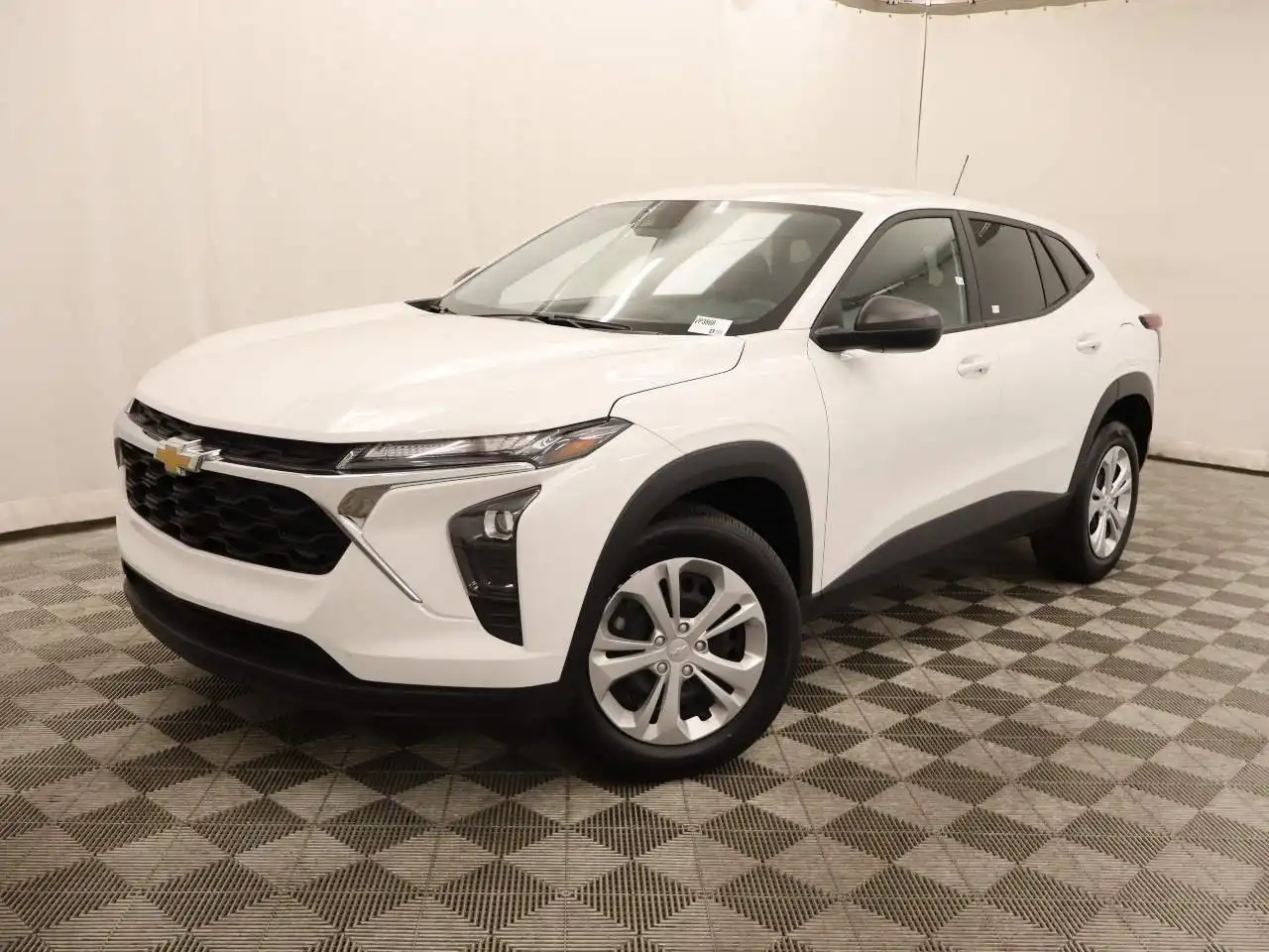 2025 Chevrolet Trax LS's photo