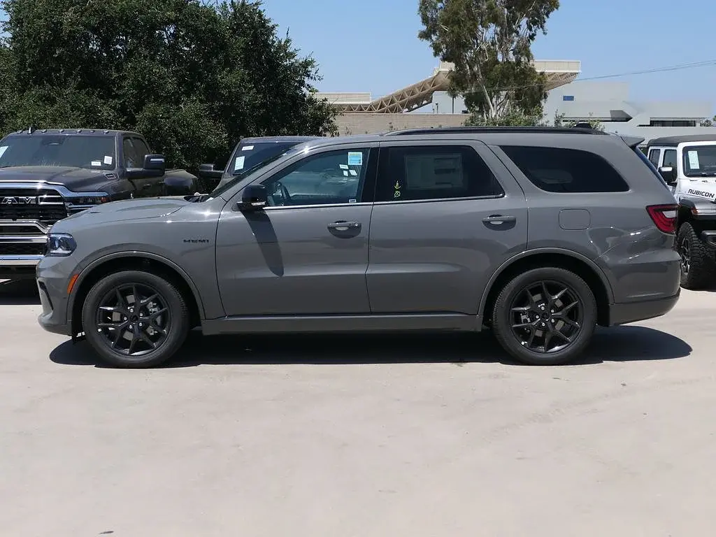 2026 Dodge Durango GT HEMI Plus V8 AWD photo 5