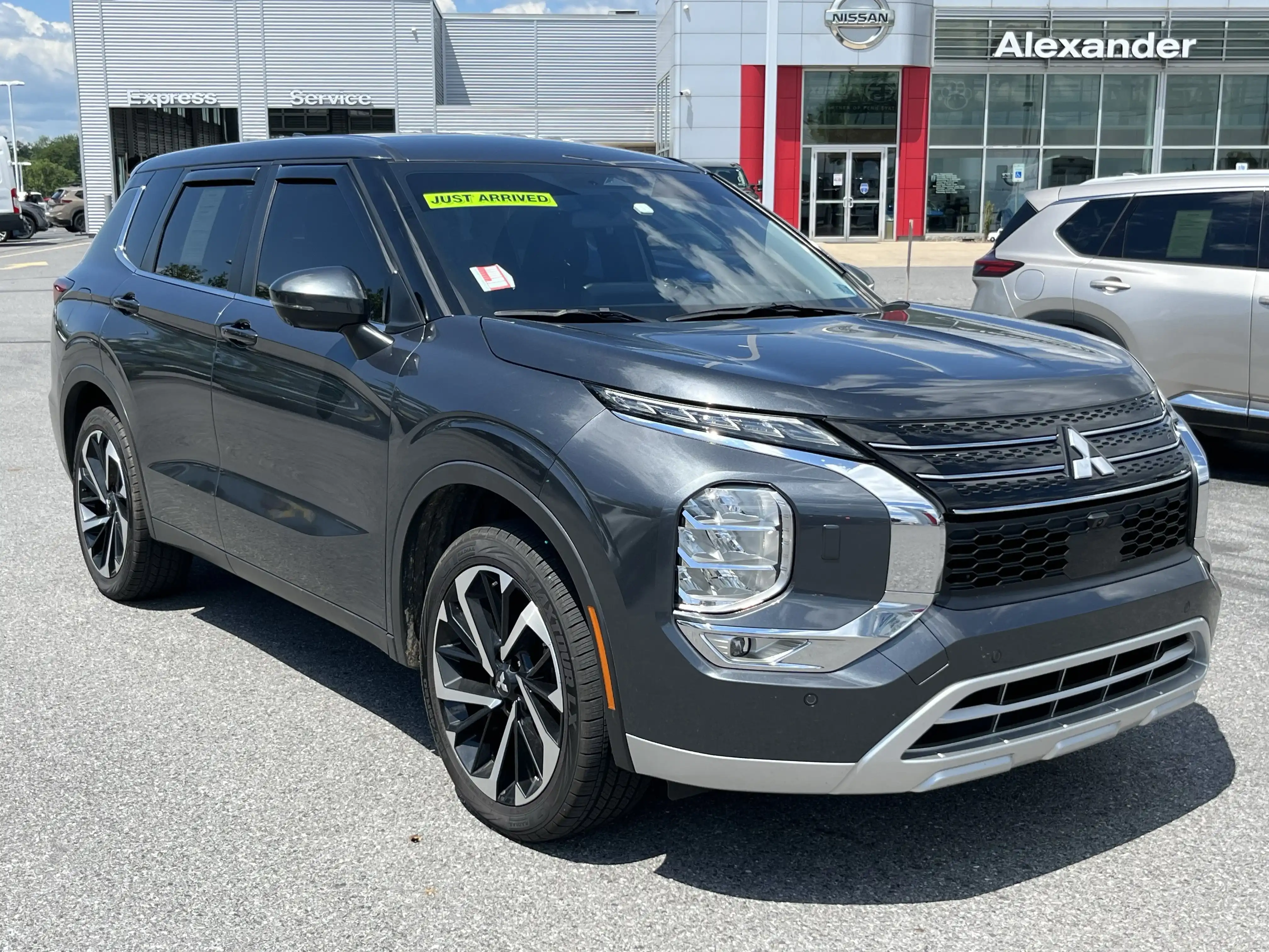 2024 Mitsubishi Outlander SE S-AWC's photo