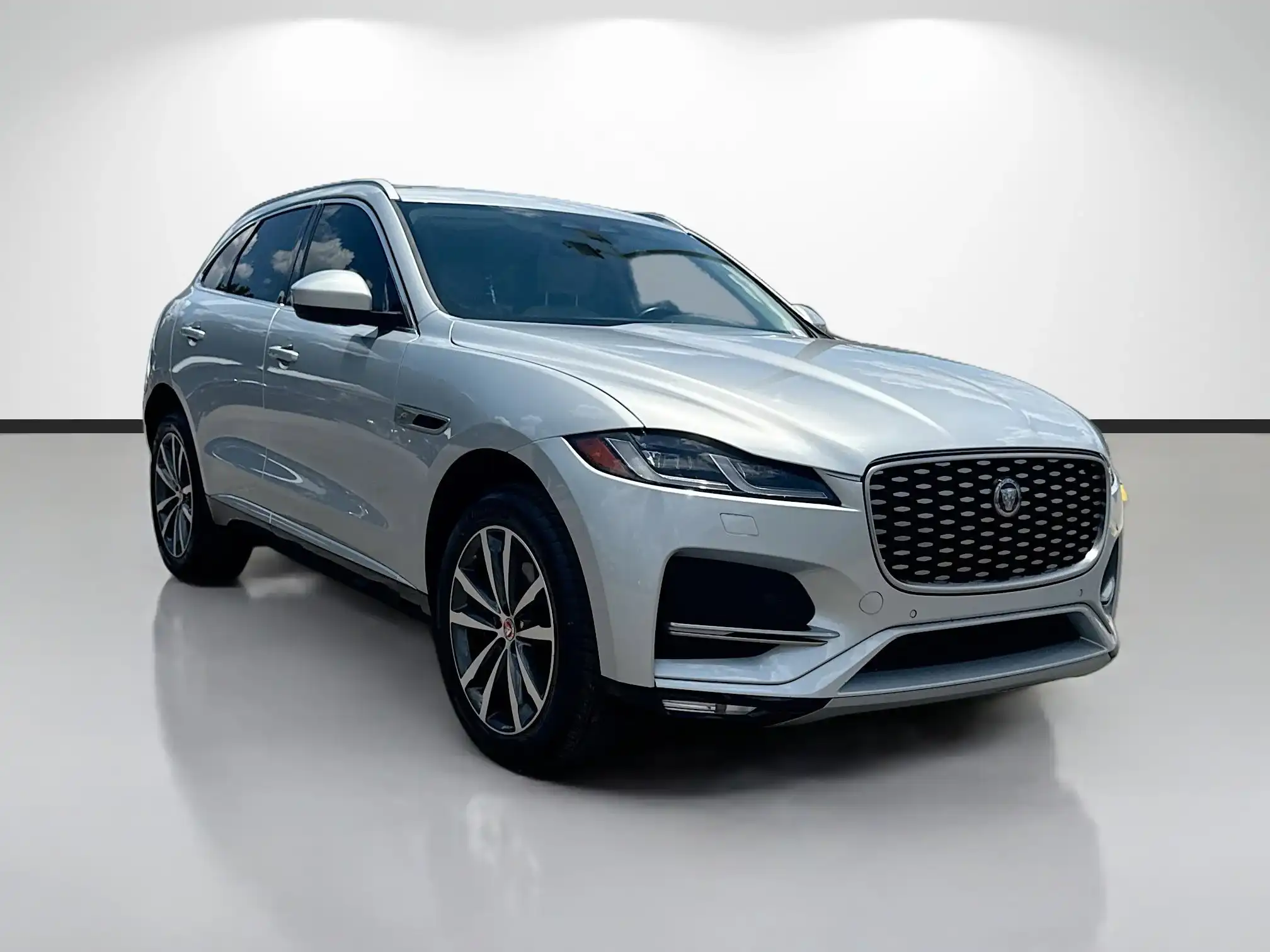 2022 Jaguar F-PACE P250 S's photo