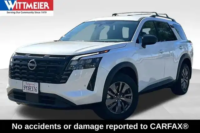 2026 Nissan Pathfinder SV 4WD's photo