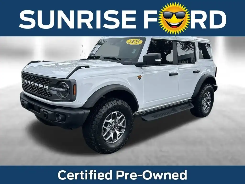 2025 Ford Bronco Badlands 4x4's photo