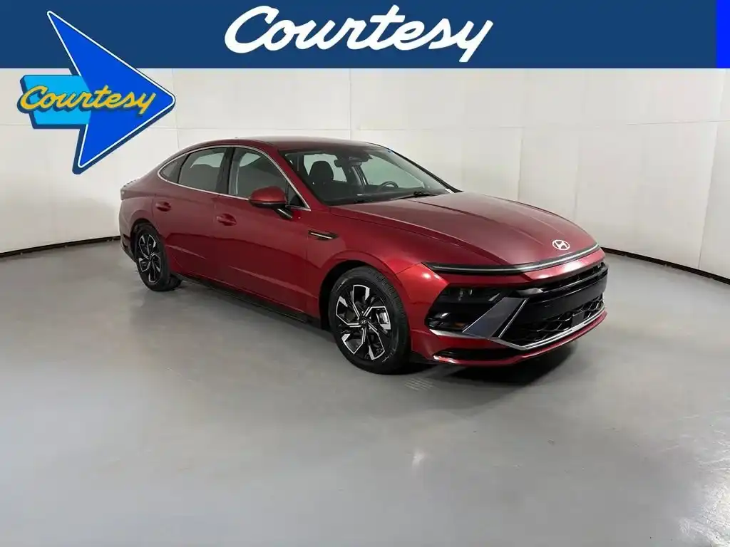 2025 Hyundai Sonata SEL's photo