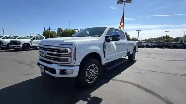 2026 Ford F-350 Platinum 4x4 Crew Cab 8' Box SRW's photo