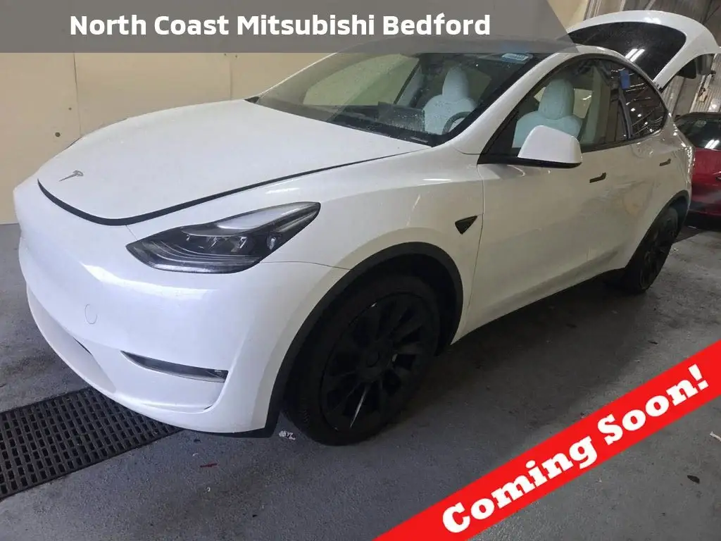 2023 Tesla Model Y Long Range Dual Motor AWD photo 1