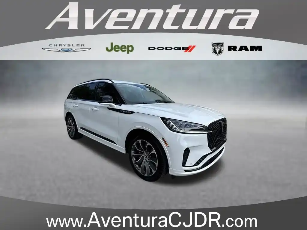 2026 Lincoln Aviator Premiere RWD's photo