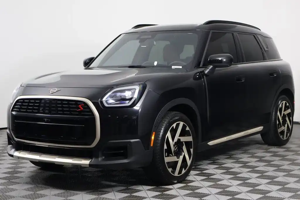 2025 MINI Countryman S ALL4's photo