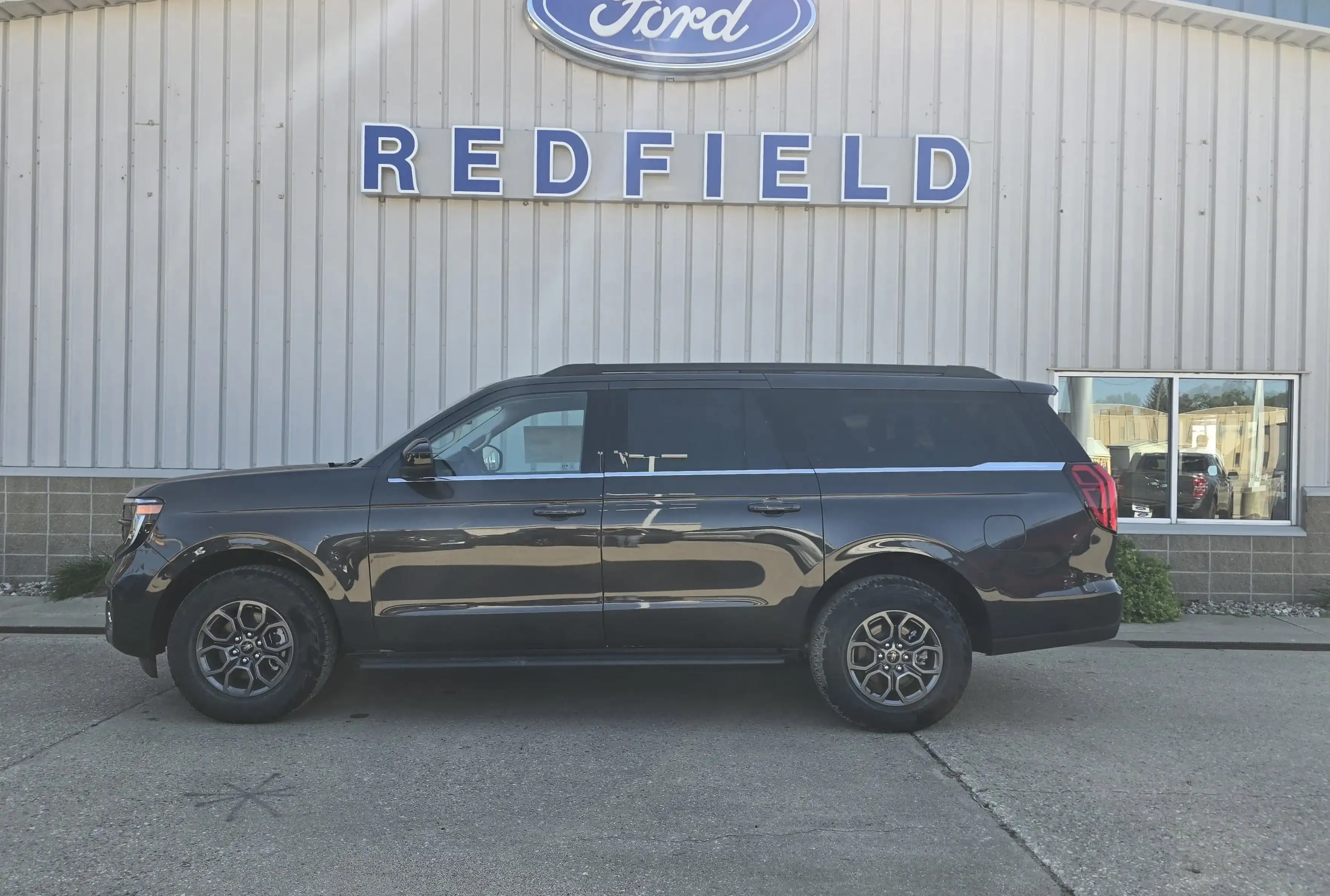 2025 Ford Expedition Active MAX 4x4's photo