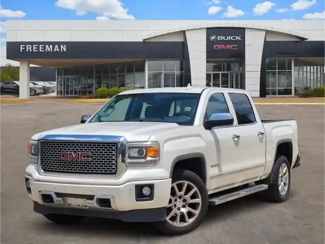 2015 GMC Sierra 2WD Crew Cab Short Box's photo