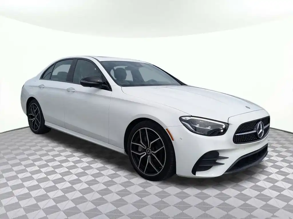 2022 Mercedes-Benz E-Class E350's photo