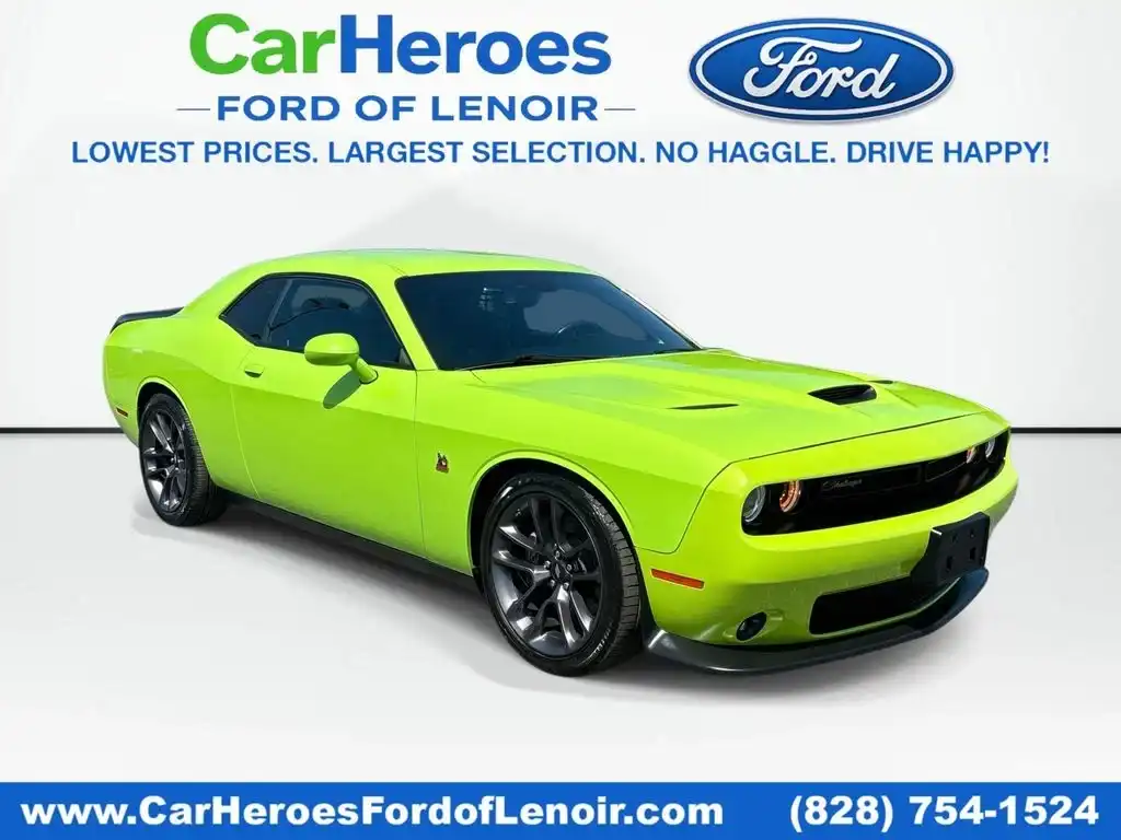 2023 Dodge Challenger R/T Scat Pack's photo